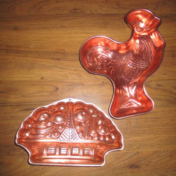 Vintage Copper Bundt Cake Jello Molds W/Wall Hangers Lot Of 2 Kitchen Home Decor - Picture 4 of 5